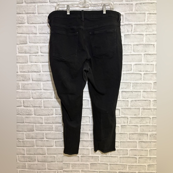 H&M Women's Black Straight Leg Jeans, size XL - Picture 6 of 8